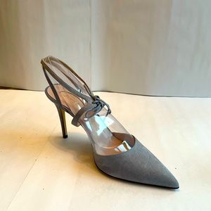 Sarah Jessica Parker 4” Heel Grayish Sandal.  NWOT Size 39.5